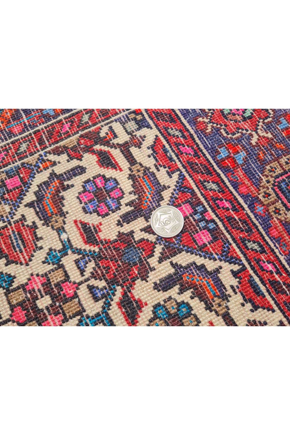 Amazing Hand Knotted Vintage Persian Bijar Wool Area Rug 4.9 x 3.3 Ft
