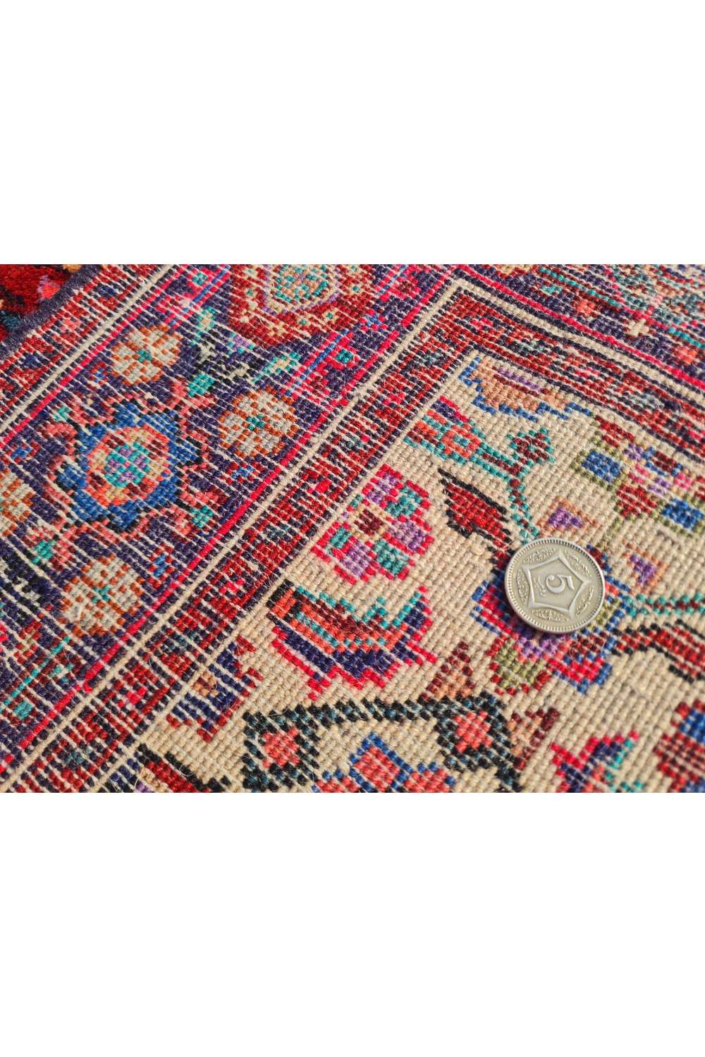 Amazing Hand Knotted Vintage Persian Bijar Wool Area Rug 4.2 x 2.8 Ft