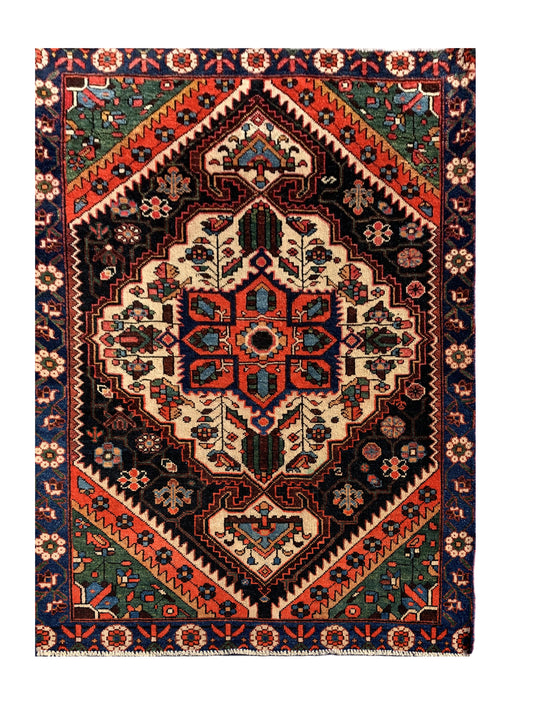 Amazing Hand Knotted Vintage Malayaar Wool Area Rug 5.0 x 3.6 Ft