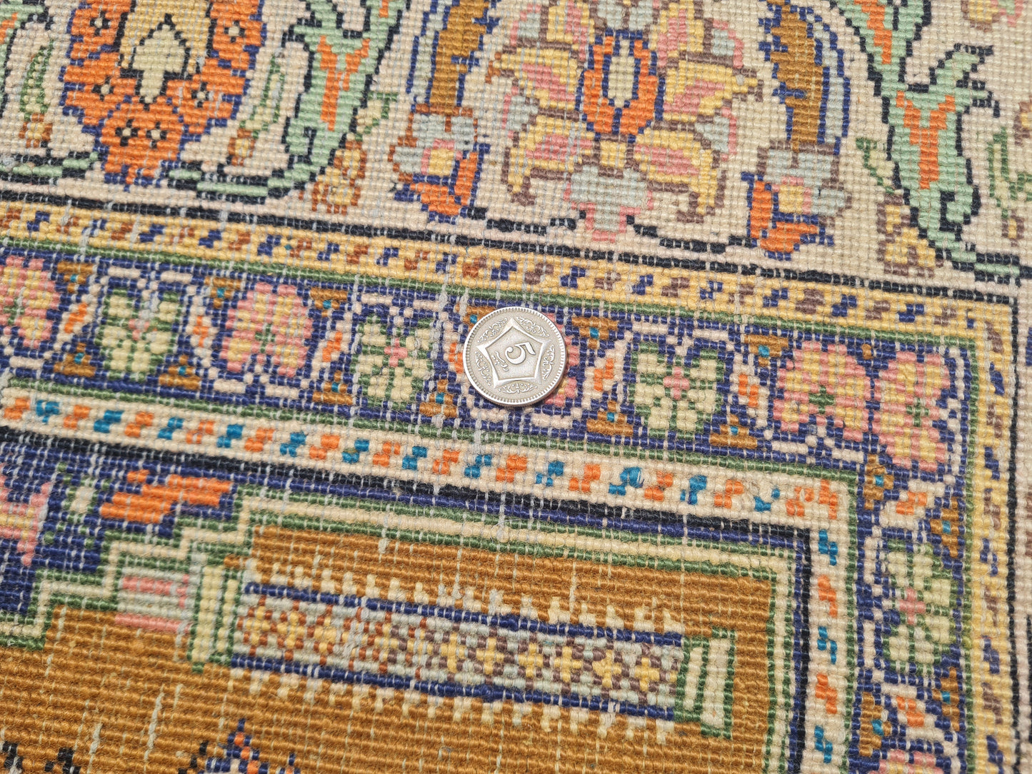 Amazing Hand Knotted Vintage Turkish Qaisery Silk Area Rug 4.3 x 3.0 Ft