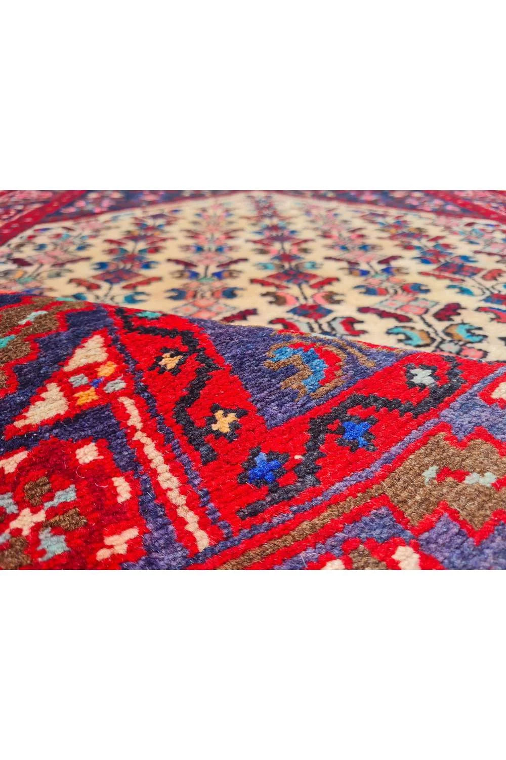 Amazing Hand Knotted Vintage Hamidoun Wool Area Rug 4.8 x 3.3 Ft
