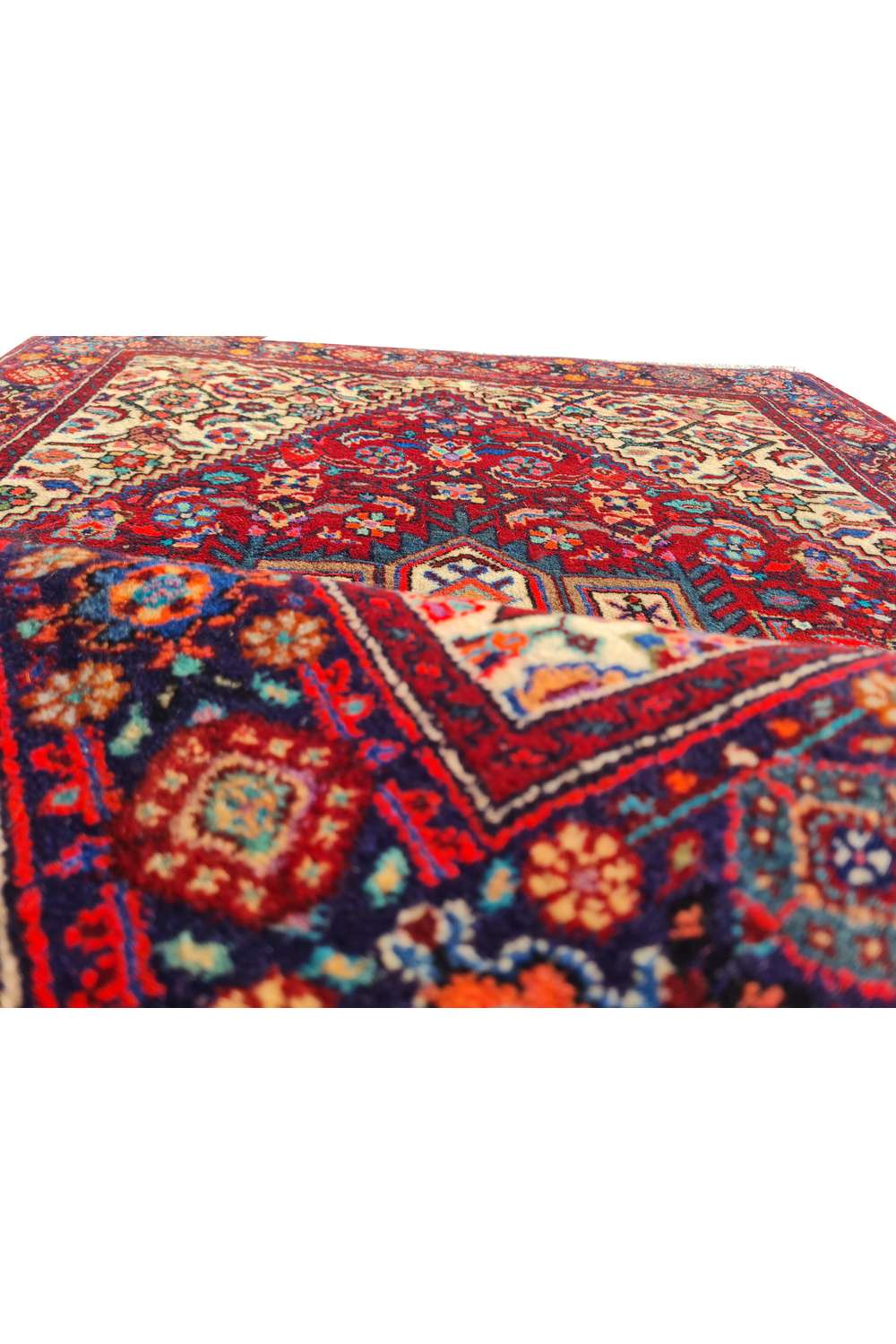 Amazing Hand Knotted Vintage Persian Bijar Wool Area Rug 4.2 x 2.8 Ft