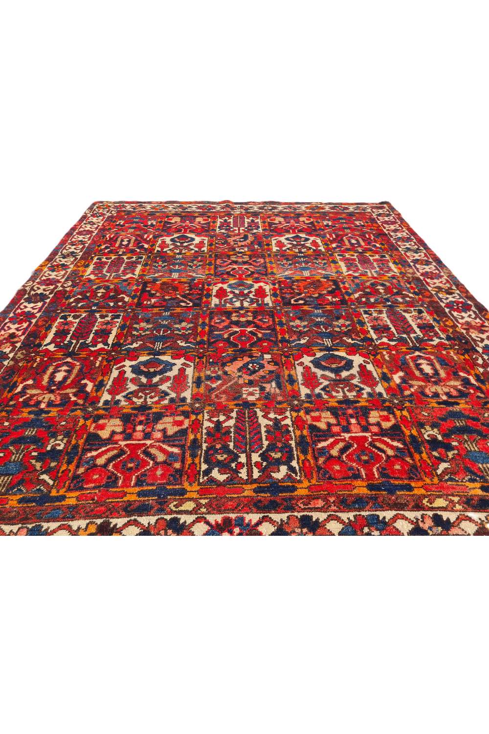 Amazing Hand Knotted Antique Persian Bakhtiyaar Pictorial Wool Area Rug 6.4 x 5.2 Ft