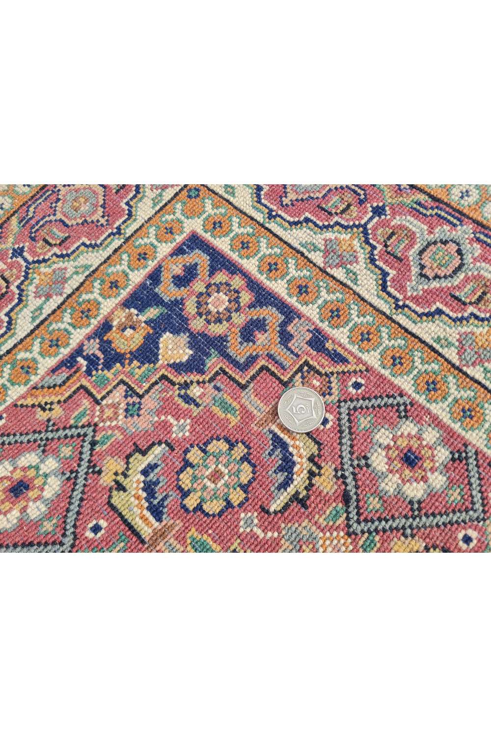 Amazing Hand Knotted Vintage Bijar Wool Area Rug 5.5 x 2.10 Ft