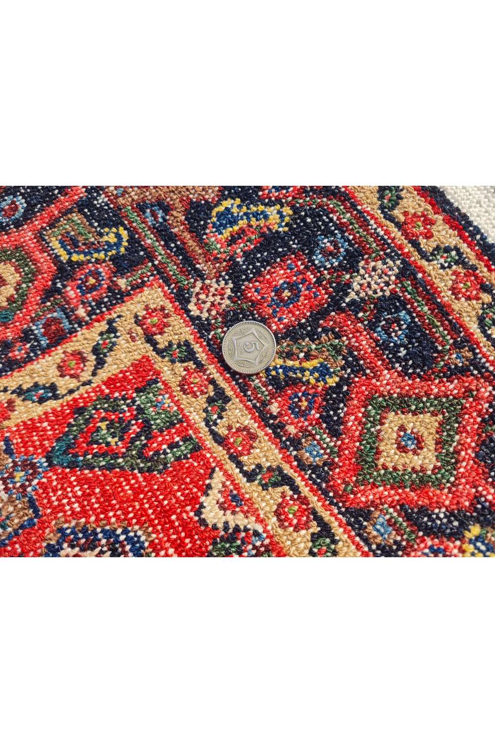 Amazing Hand Knotted Vintage Wiss Bakhtiyaar Wool Area Rug 5.0 x 3.10 Ft