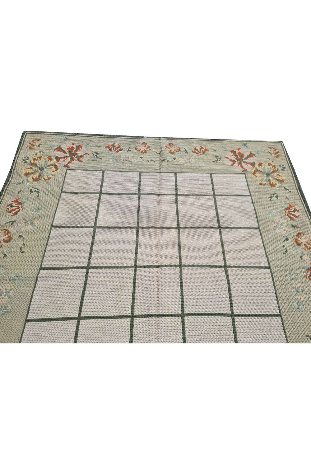 Hand Embroidered Needlework Vintage France Kilm Wool Area Rug 7.5 x 6.1 Ft