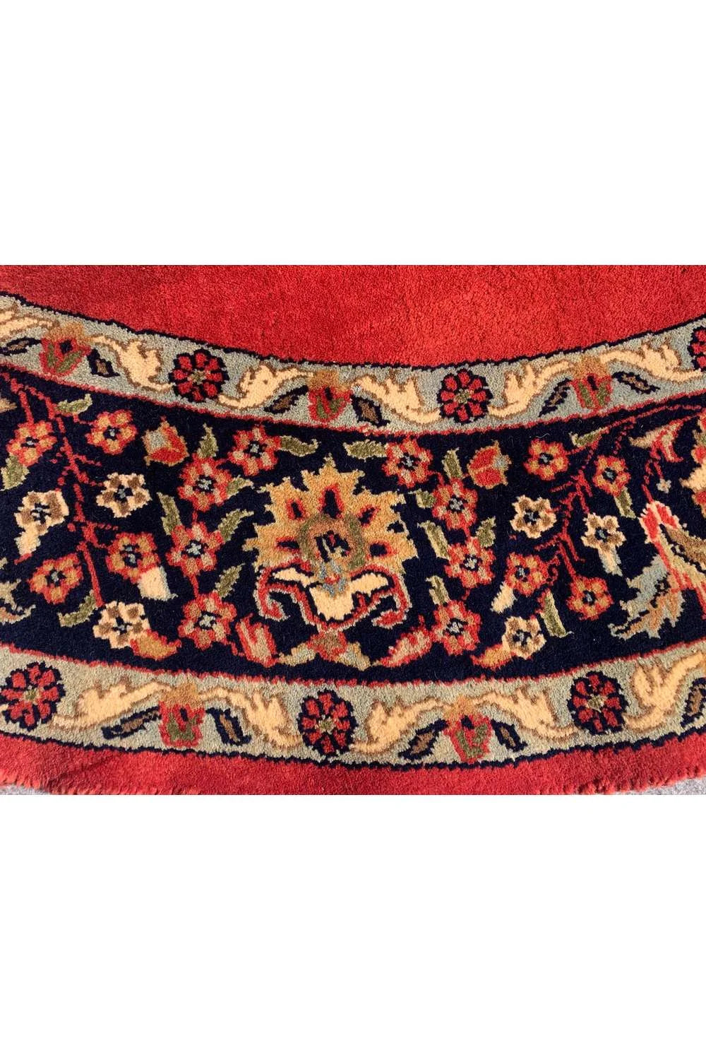 Amazing Hand Knotted Vintage Tabreez Round Wool Area Rug 6.5 x 6.5 Ft