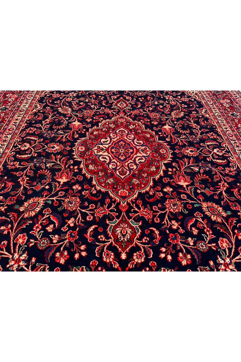 Amazing Hand Knotted Vintage Persian Kashan Wool Area Rug 9.11 x 7.1 Ft