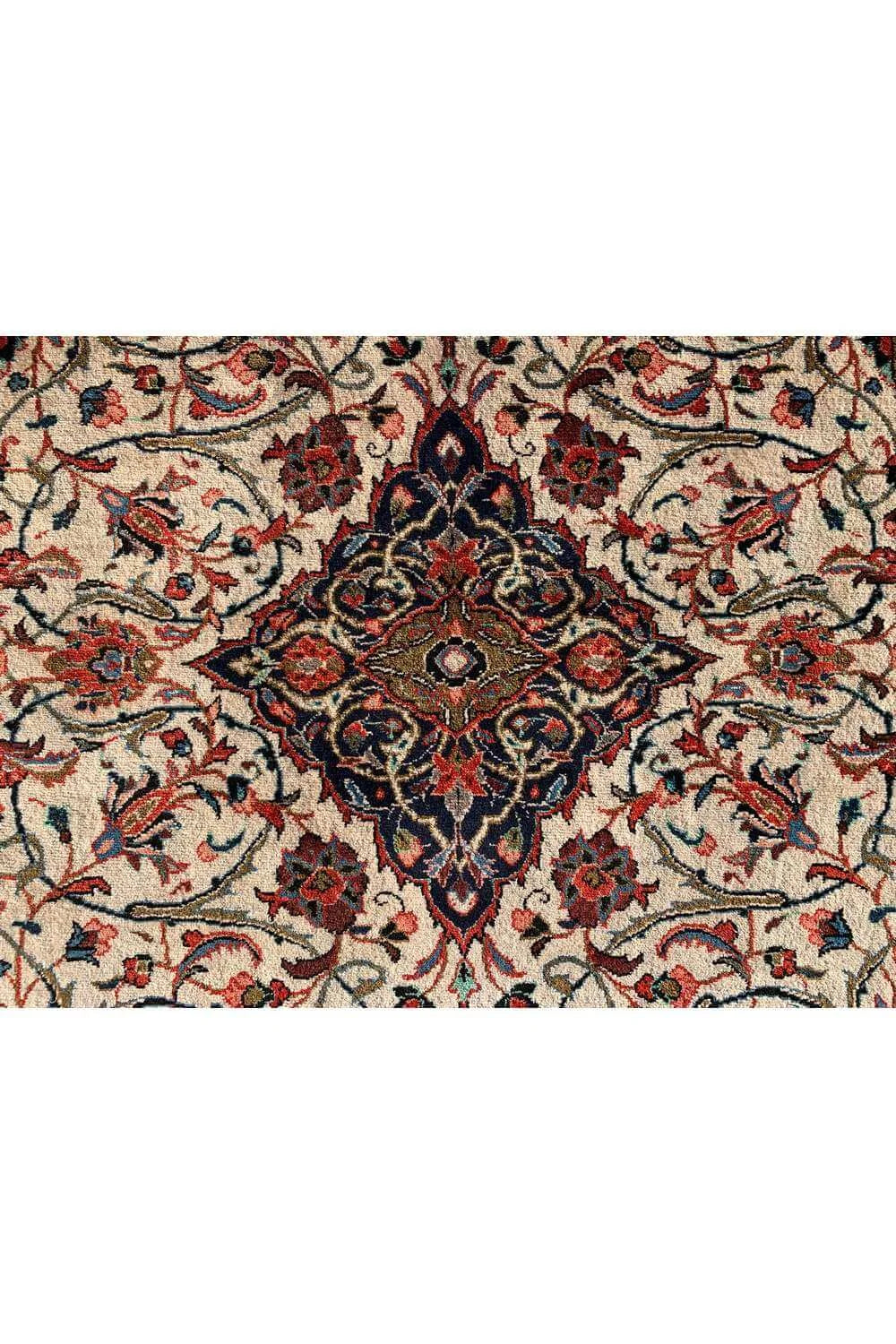 Amazing Hand Knotted Vintage Tabreez Wool Area Rug 6.8 x 4.4 Ft