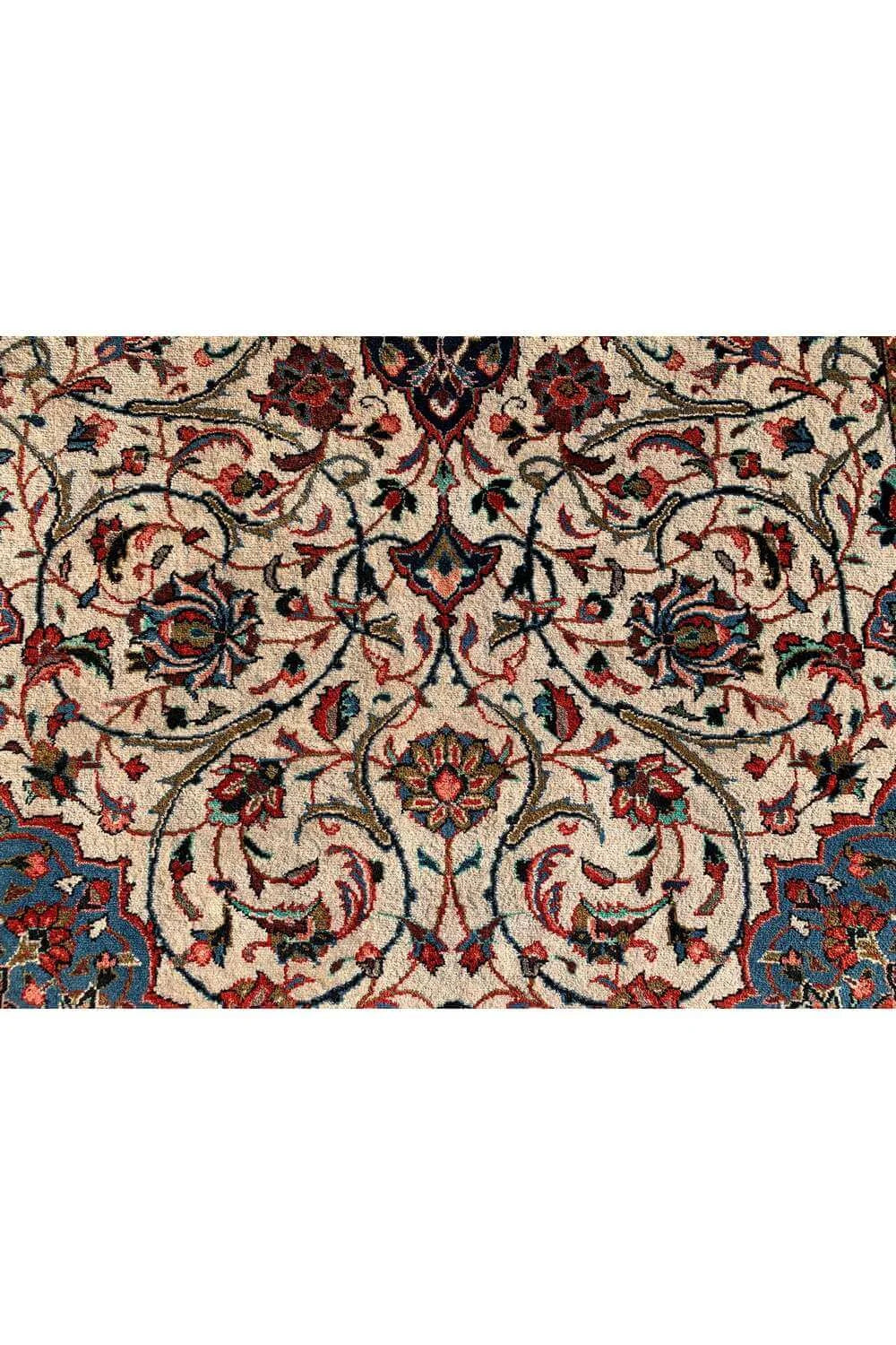 Amazing Hand Knotted Vintage Tabreez Wool Area Rug 6.8 x 4.4 Ft