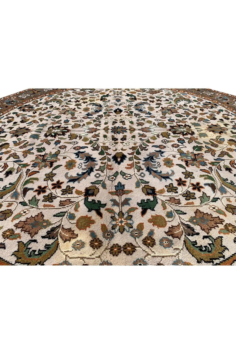 Amazing Hand Knotted Vintage Tabreez Round Wool Area Rug 6.3 x 6.2 Ft