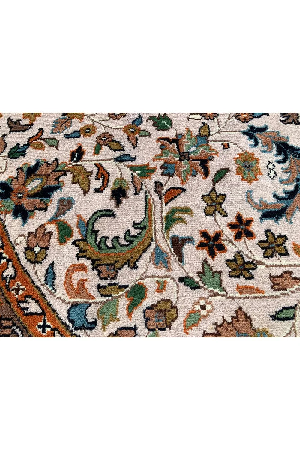 Amazing Hand Knotted Vintage Tabreez Round Wool Area Rug 6.3 x 6.2 Ft