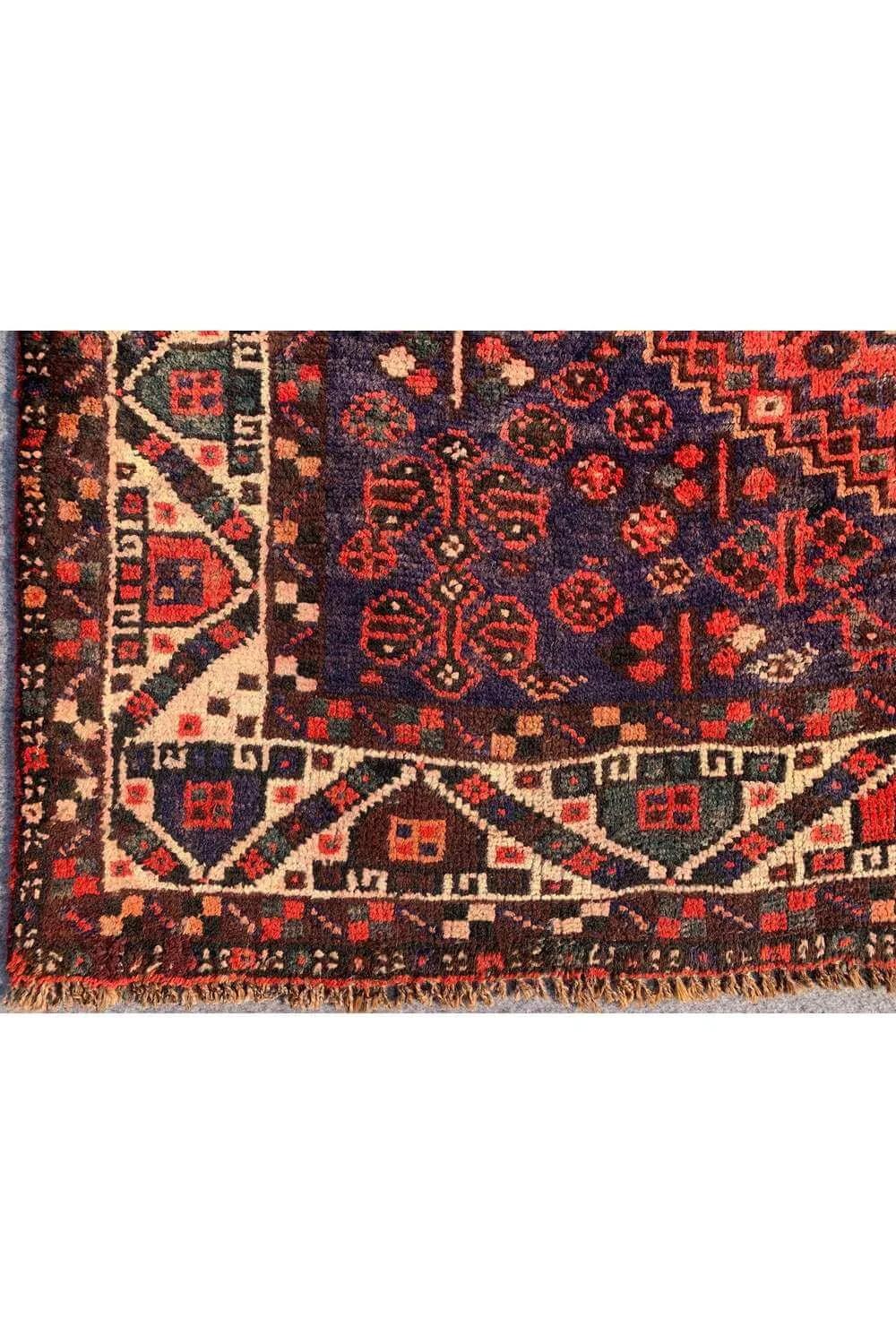 Authentic Hand Knotted Vintage Shrz Pictorial Wool Area Rug  7.10 x 4.11 Ft